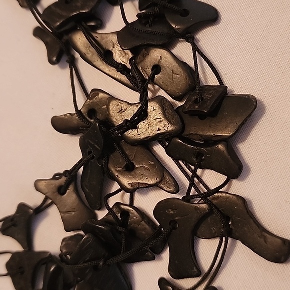 layered black stone necklace - Picture 2 of 3